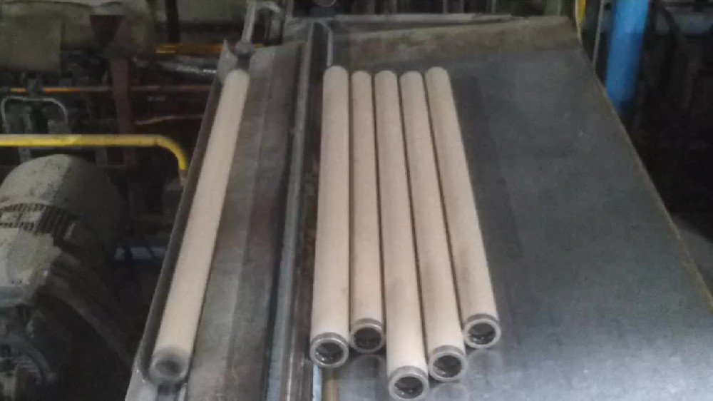 自動噴膠上紙芯