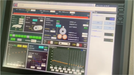 岳陽林紙復(fù)卷機運行